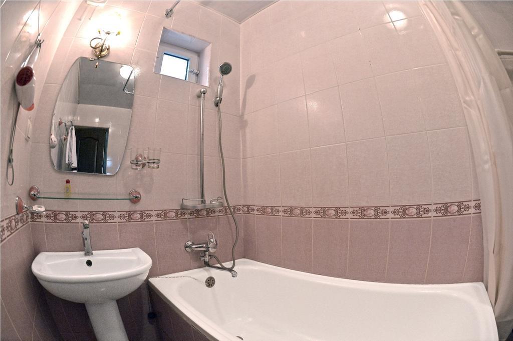 Minzifa Inn بخارى الغرفة الصورة