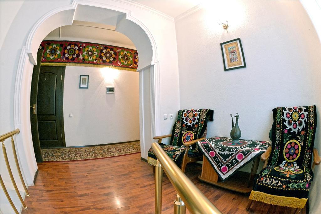 Minzifa Inn بخارى المظهر الخارجي الصورة