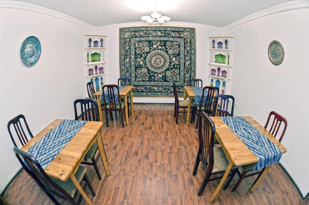 Minzifa Inn بخارى المظهر الخارجي الصورة